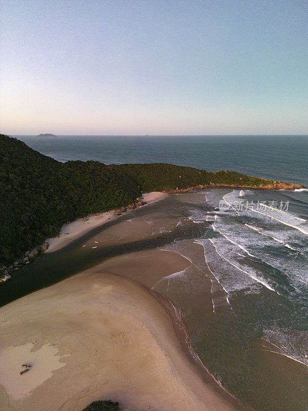 Guarda do Embaú海滩